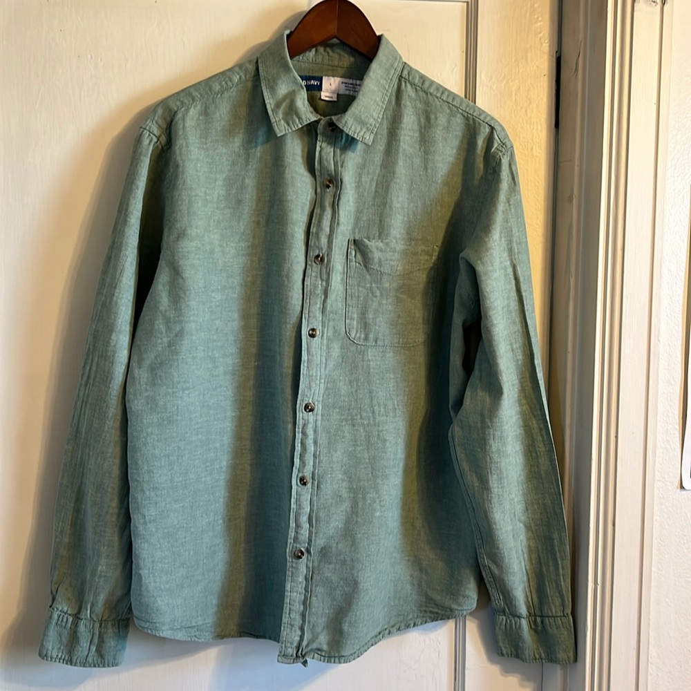Green Old Navy Men’s Size Large Long Sleeve Button Down Shirt